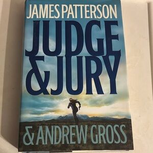 Judge & Jury by and Andrew Gross - Blue Cover